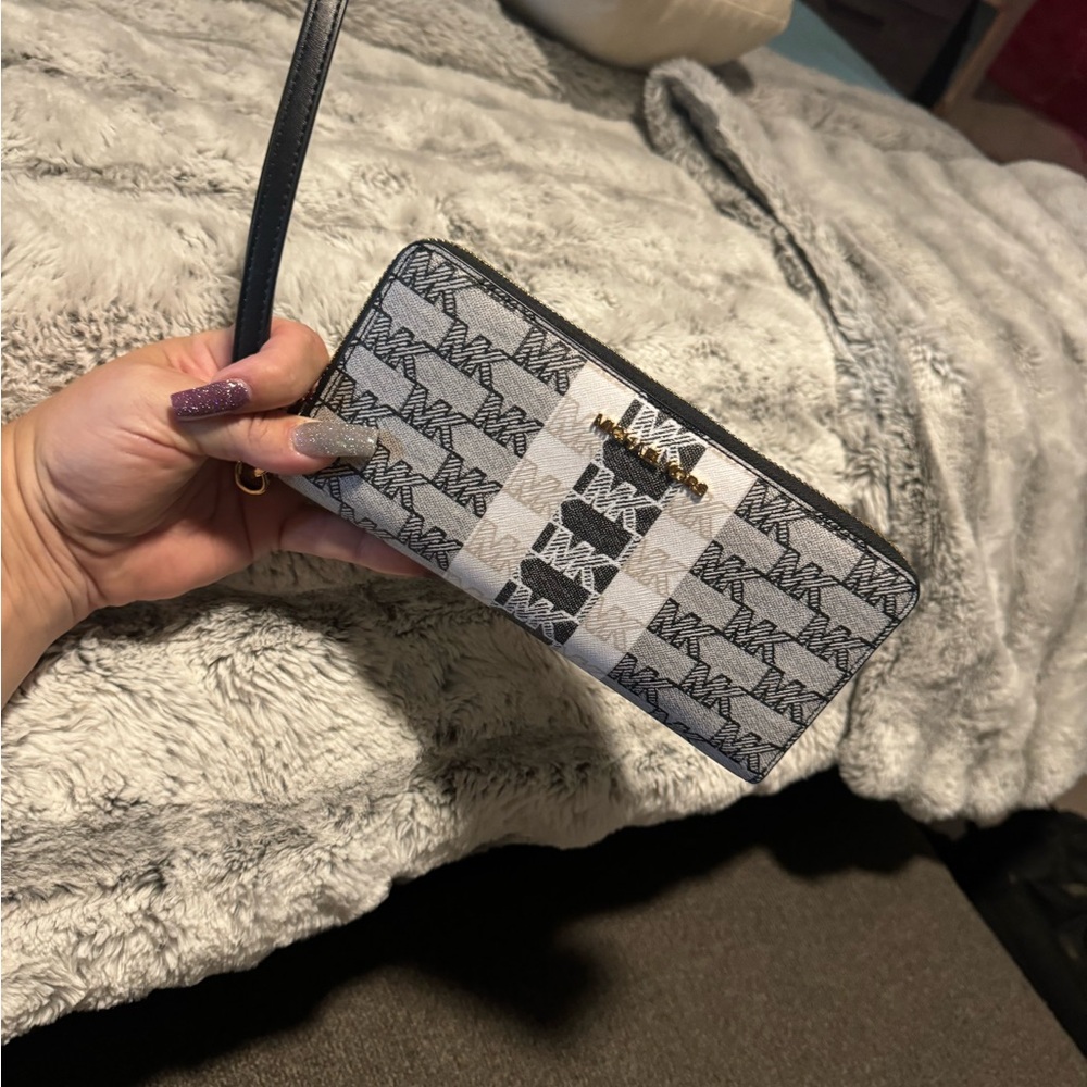Michael Kors wallet